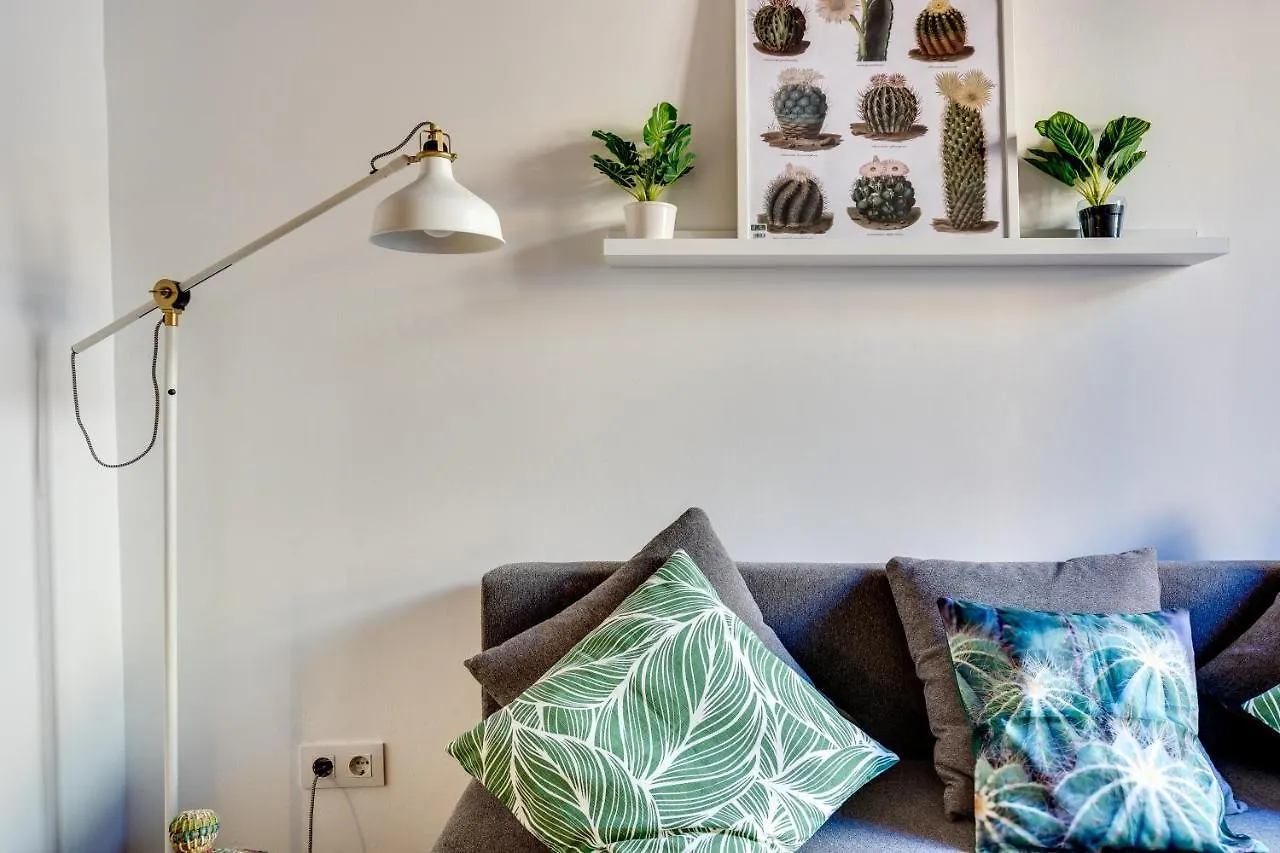 Charming & Convenient Apartment Near Plaza Espanya Барселона