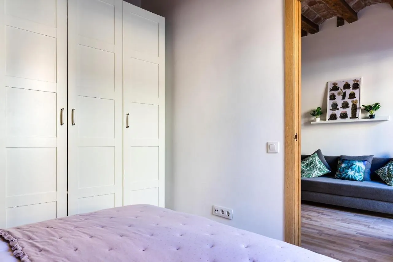 Charming & Convenient Apartment Near Plaza Espanya Барселона