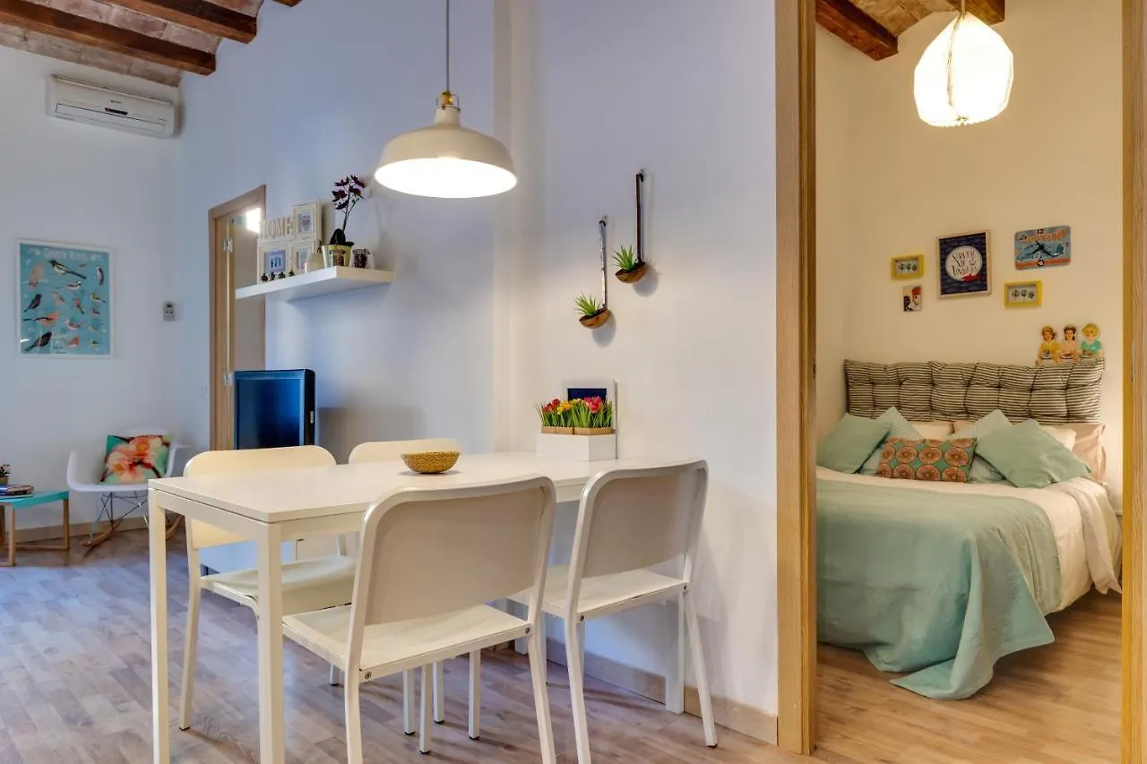 Charming & Convenient Apartment Near Plaza Espanya Барселона