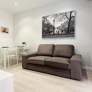  Apartment Mab2 - Mab2 - Apt At Street Level With Private Terrace