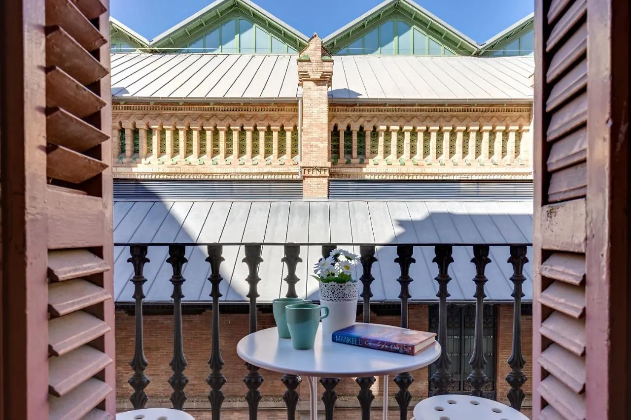 Charming & Convenient Apartment Near Plaza Espanya Barcelona