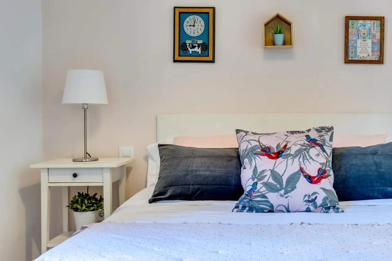Charming & Convenient Apartment Near Plaza Espanya Barcelona Spain