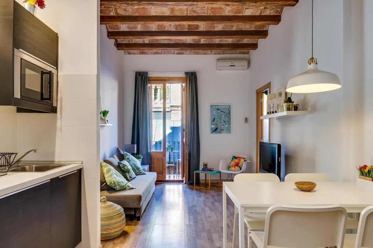 Charming & Convenient Apartment Near Plaza Espanya Barcelona