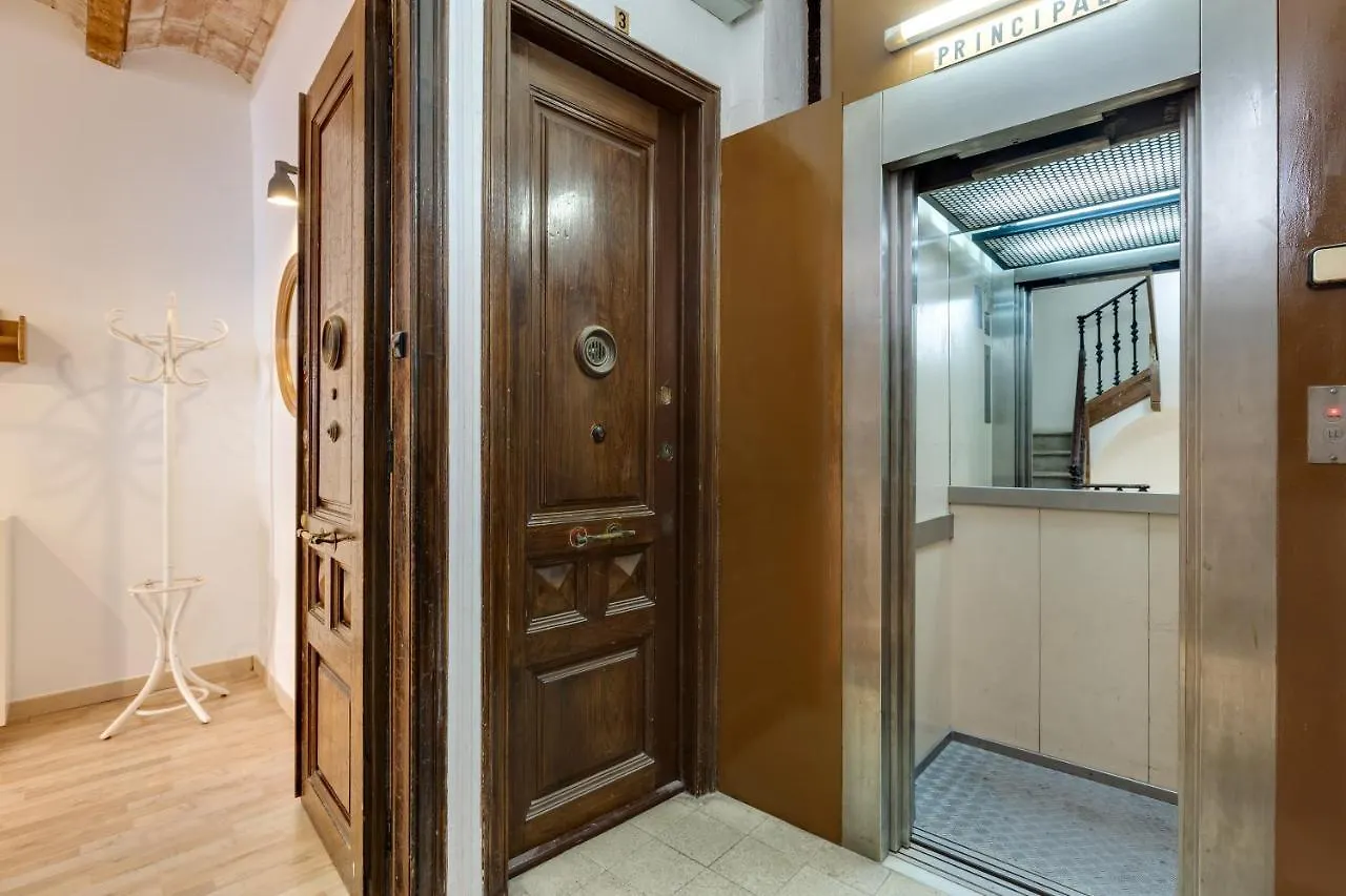 Charming & Convenient Apartment Near Plaza Espanya Barcelona Spain